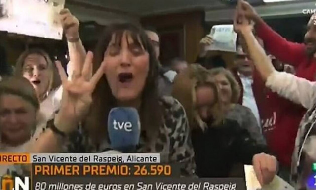 Δημοσιογράφος μαθαίνει πως κέρδισε το λαχείο και παραιτείται on air - Έπαθε σοκ όταν έμαθε το ποσό