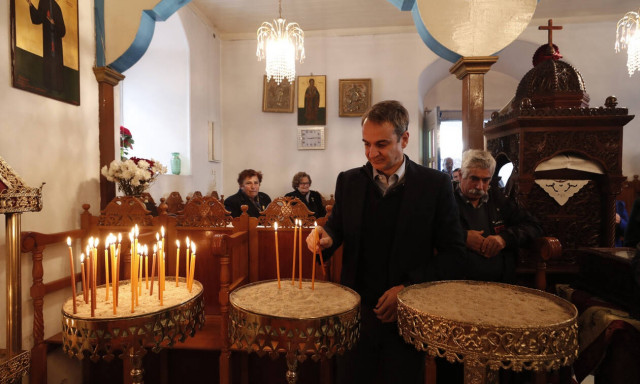 Στην Κάσο ο Κυριάκος Μητσοτάκης - Η ανάρτηση του πρωθυπουργού από το ελικόπτερο (pics)