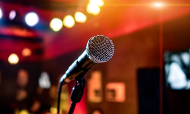 Μαραθώνιος 1.000 ωρών καραόκε – Δείτε ποιοι κατάφεραν να σπάσουν το Ρεκόρ Γκίνες με 9.000 τραγούδια