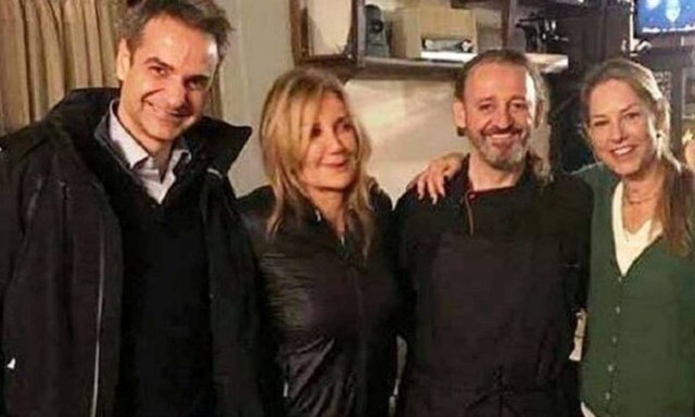 Οι χαλαρές διακοπές του Μητσοτάκη στο Μέτσοβο