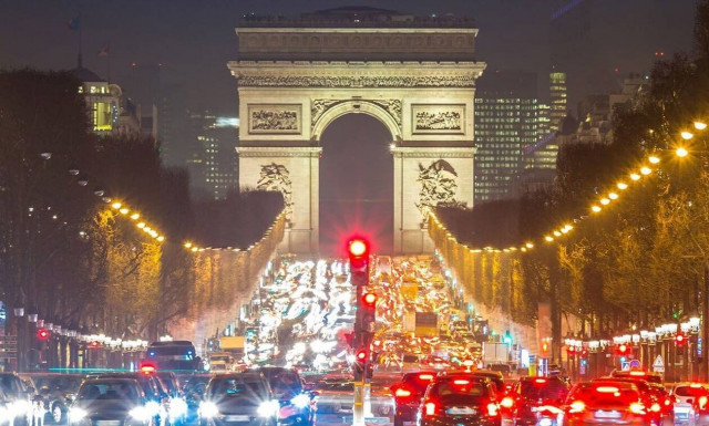 Πρόσθετοι φόροι για τα μεγάλα SUV από την γαλλική κυβέρνηση