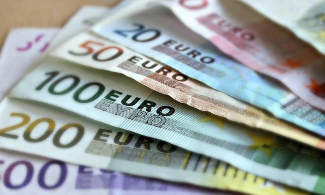 Πώς πληρώνονται οι εργαζόμενοι την Πρωτοχρονιά  