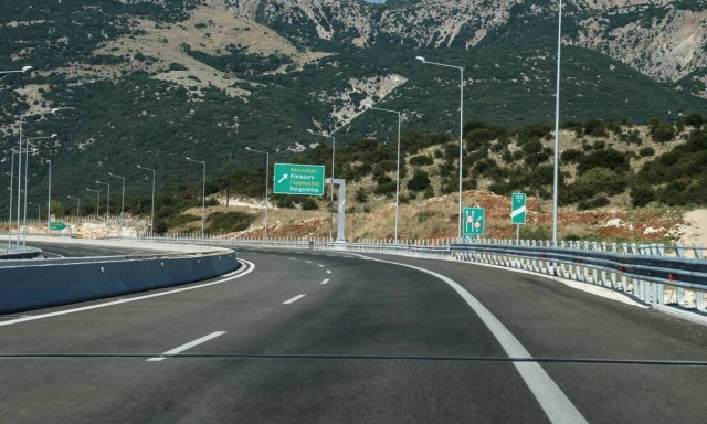 Ιόνια Οδός: Αυτές είναι οι αλλαγές στις τιμές των διοδίων από το 2020 