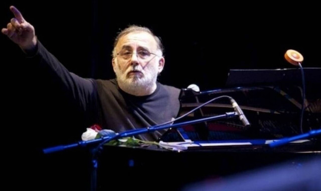 Θάνος Μικρούτσικος: Αυτή είναι η αιτία θανάτου του σπουδαίου μουσικοσυνθέτη