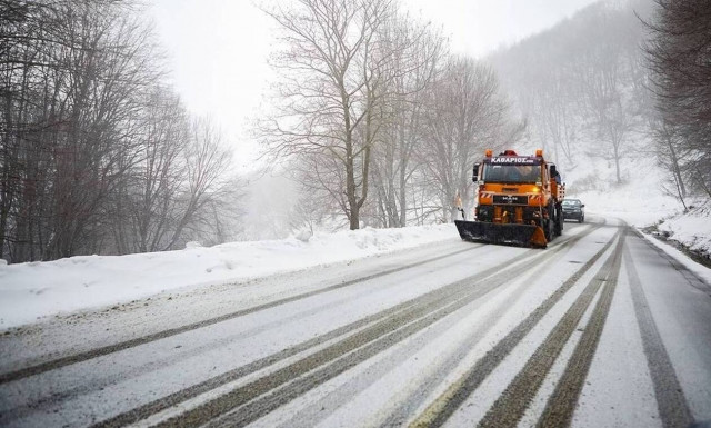 Δείτε LIVE πού χιονίζει ΤΩΡΑ σε όλη τη χώρα 