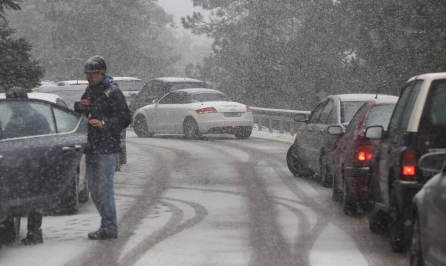 Κακοκαιρία «Ζηνοβία»: Διακοπή κυκλοφορίας στην Μάνδρα