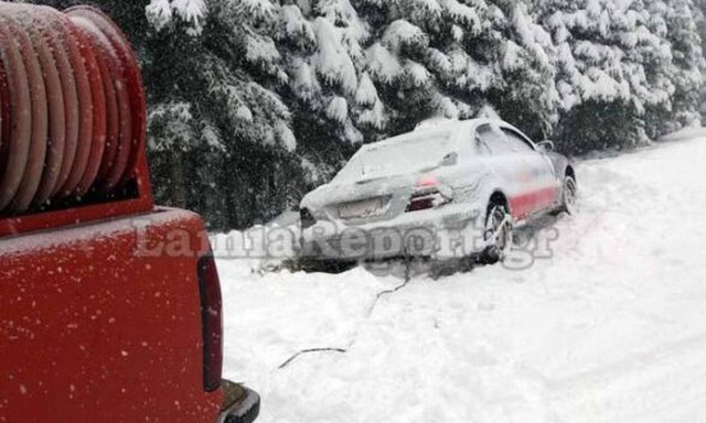 Αίσιο τέλος στην περιπέτεια των εγκλωβισμένων στα Δερβενοχώρια