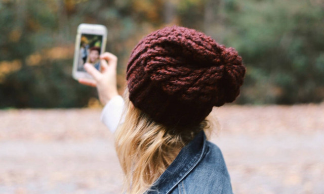 Insta Pro! 10 πόζες για σούπερ φωτογραφίες στο Instagram