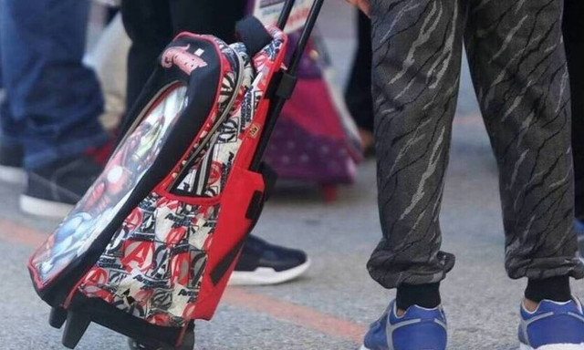 Πότε ανοίγουν τα σχολεία 