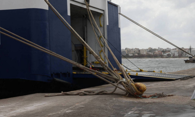 Απαγορευτικό απόπλου: Σταδιακή άρση από Πειραιά, Ραφίνα και Λαύριο