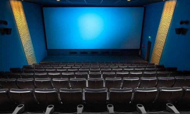 Συγκλονίζει γνωστή σεναριογράφος για τον χαμό του 20χρονου γιου της: «Η καρδιά μου έχει… σπάσει»