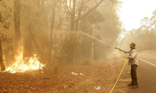 Αυστραλία: Πύρινη κόλαση χωρίς τέλος - Και ο στρατός στη μάχη με τις φλόγες