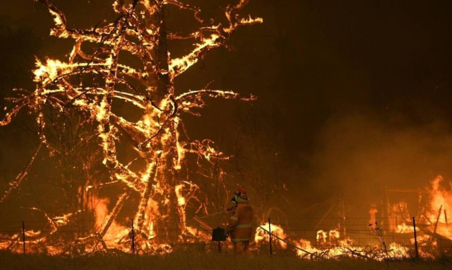 Αυστραλία: Συγκλονίζουν οι φωτογραφίες από τους δορυφόρους - Στις φλόγες η μισή χώρα (pics)