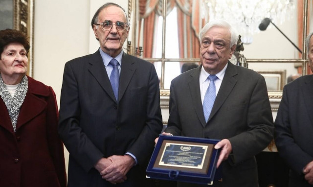 Ο Προκόπης Παυλόπουλος συναντήθηκε με την Ένωση Συγγενών Πεσόντων στο Αλβανικό Μέτωπο