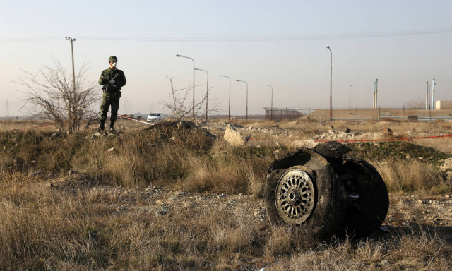 Συντριβή Boeing στο Ιράν: Η πιθανότερη αιτία της τραγωδίας με τους 176 νεκρούς (pics & vids)