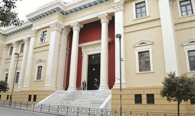 Πάτρα: Τηλεφώνημα - φάρσα για βόμβα στα δικαστήρια