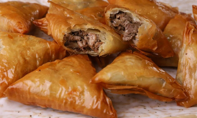 Η συνταγή της ημέρας: Ατομικά κρεατοπιτάκια