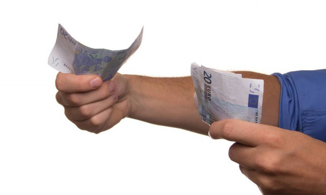 Πότε θα κάνει πρεμιέρα η νέα ρύθμιση οφειλών -Πώς από τη 12μηνη θα περάσουν στην 24μηνη οι οφειλέτες