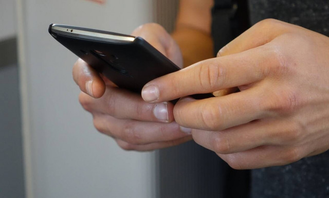 ΕΦΚΑ: Αλλάζουν όλα - Πώς και πότε θα ενημερώνει με SMS και email 