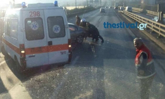 Θεσσαλονίκη : Καραμπόλα πέντε οχημάτων στην περιφερειακή οδό	