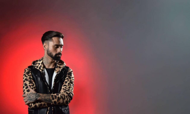 Χρήστος Παυλάκης: Επιστρέφει με νέο τραγούδι και συντελεστές έκπληξη (video+photos)