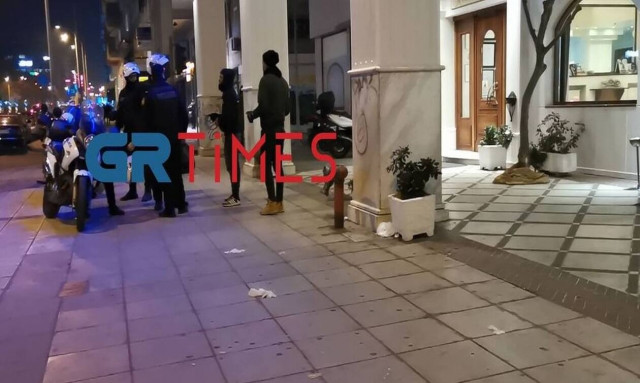 Θεσσαλονίκη: Άγριο ξύλο στο κέντρο της πόλης - Τι συνέβη