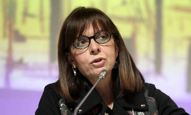 «Ναι» από τον ΣΥΡΙΖΑ - Η Αικατερίνη Σακελλαροπούλου πρώτη γυναίκα Πρόεδρος της Δημοκρατίας