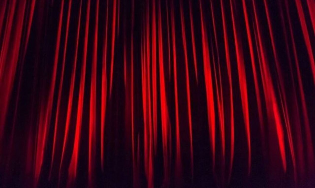 Θρήνος για πασίγνωστο ηθοποιό: Πέθανε ο πατέρας του