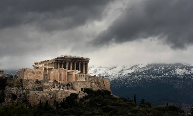 Άστατος ο καιρός το Σαββατοκύριακο: Βροχές και μποφόρ