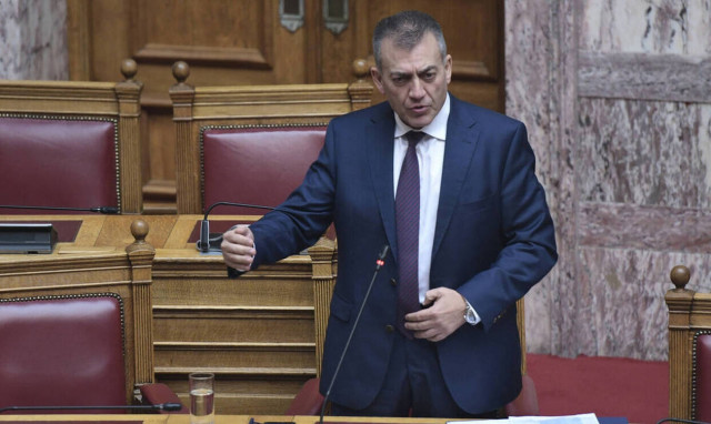 Βρούτσης: Σε μια δόση τα αναδρομικά στους συνταξιούχους  