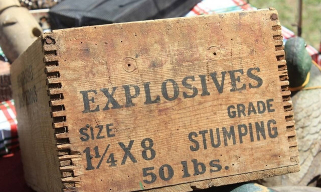 Απίστευτο: Έριξε δυναμιτάκι σε φρεάτιο - Δεν φαντάζεστε τι συνέβη