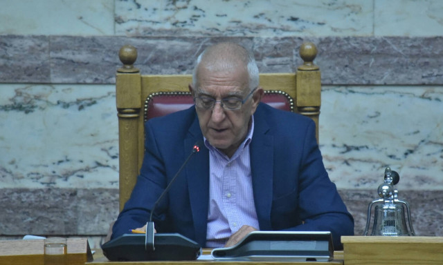 Κακλαμάνης: Έγινε… άκομψα η ανακοίνωση της Σακελλαροπούλου