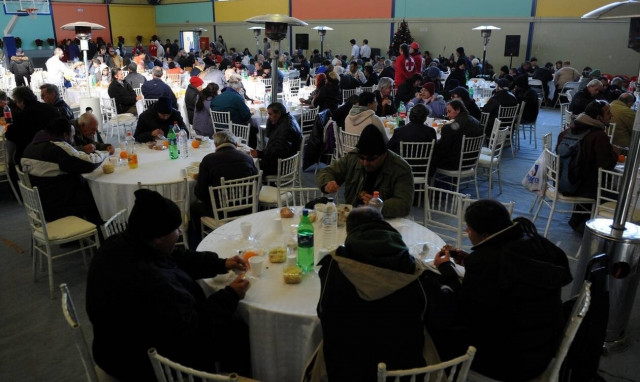 Συνεργασία της ορχήστρας Pfizer Hellas Band με το Κέντρο Υποδοχής και Αλληλεγγύης του Δήμου Αθηναίων