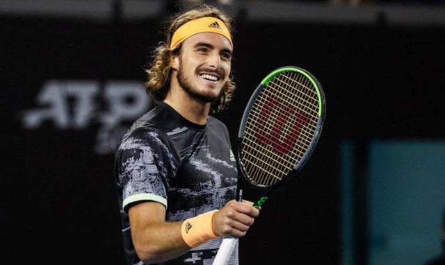 Διάσημο μοντέλο δηλώνει ερωτευμένη με τον Τσιτσιπά (pics)