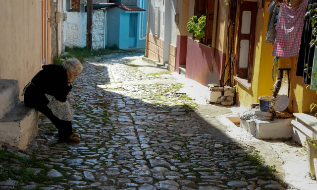 Συντάξεις - e-EΦΚΑ: Έρχεται νέο σύστημα «εξπρές» απονομής - Πότε θα τεθεί σε λειτουργία 