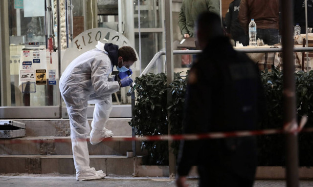 Βάρη: «Πόλεμος» μαφιόζων πίσω από την εκτέλεση – Πυροβόλησαν τα θύματα στο κεφάλι