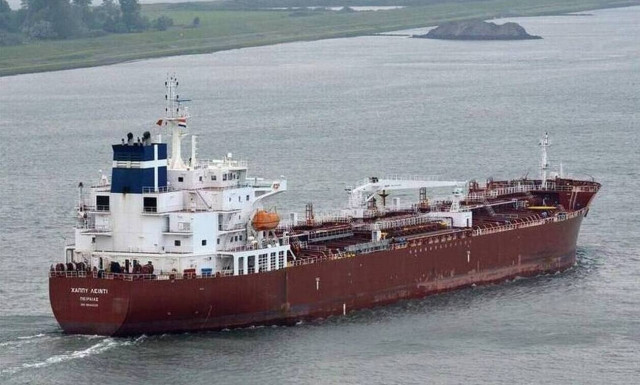 Ελεύθεροι αφέθηκαν οι πέντε Έλληνες ναυτικοί στο Καμερούν