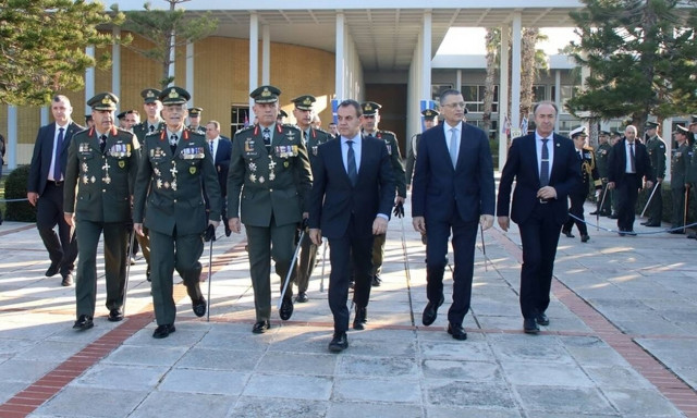 Ηχηρή απάντηση Παναγιωτόπουλου σε Ακάρ: «Ότι απειλείται δεν αποστρατικοποιείται»