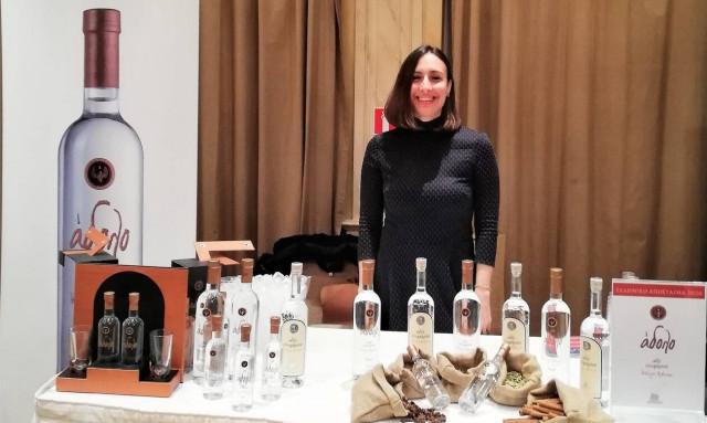 «Ελληνικό Απόσταγμα 2020»: Εντυπωσίασαν Ούζο Πλωμαρίου Άδολο, Μ Dry Mastiha και Δεκαράκι