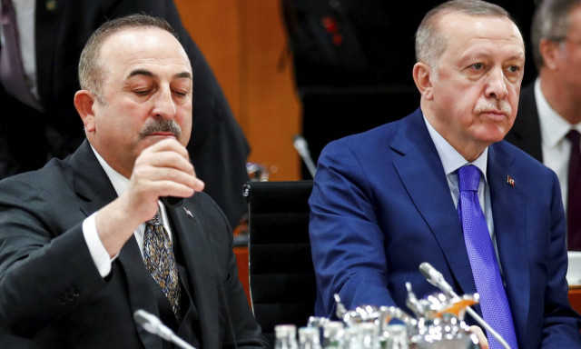 Τραβάει το σχοινί ο Ερντογάν: Θέτει θέμα νησιών, Ιμίων, υφαλοκρηπίδας και φυσικών πόρων