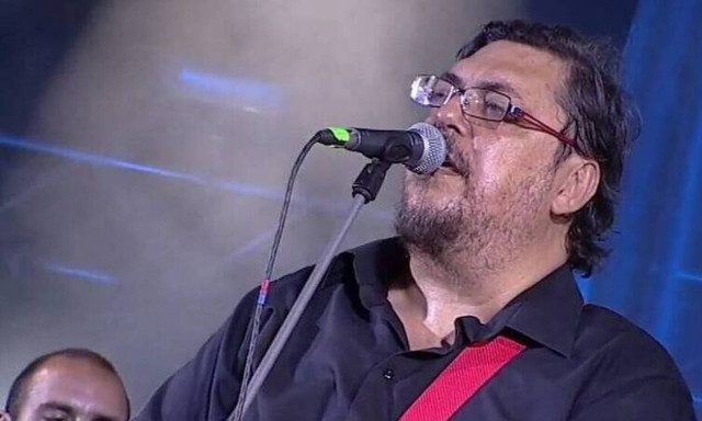 Προσωπικά: Το αφιέρωμα της Έλενας Κατρίτση στον Λαυρέντη Μαχαιρίτσα 