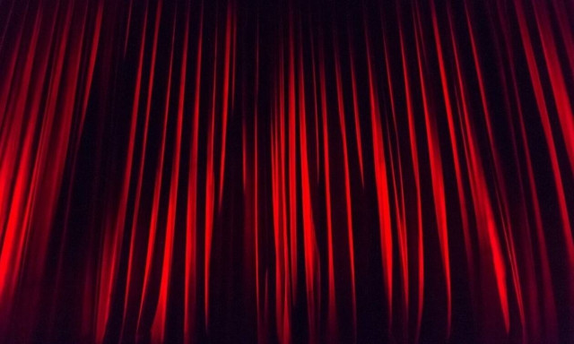 Συγκλονίζει γνωστός Έλληνας ηθοποιός: «Σκέφτομαι σοβαρά την αυτοκτονία» (pics)