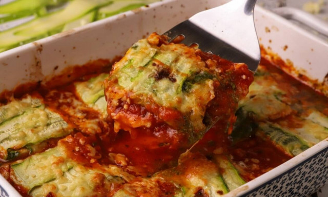 H συνταγή της ημέρας: Κολοκυθάκια τυλιχτά στο φούρνο