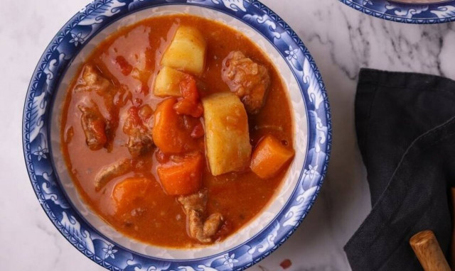 Νόστιμη συνταγή: Σούπα Γκούλας (Goulash)