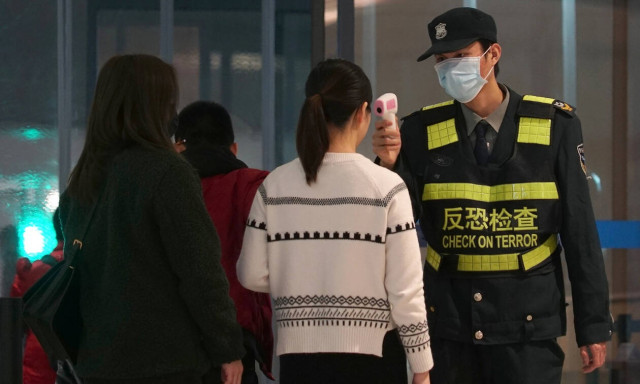 Παγκόσμιος συναγερμός: Σε επιφυλακή η Ελλάδα για τον εφιάλτη του κοροναϊού – Αυξάνονται οι νεκροί