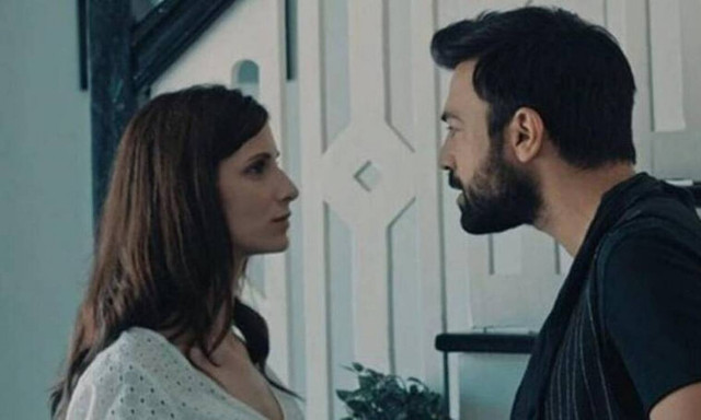 8 λέξεις: Τα αίματα ανάβουν και πιάνονται στα χέρια Οδυσσέας και Έκτορας (Photos) 