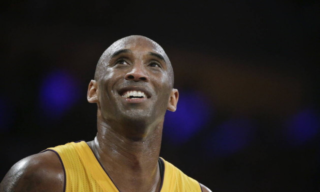 Κόμπι Μπράιαντ: Όταν πήδαγε για κάρφωμα πάνω από πισίνα γεμάτη φίδια (video)