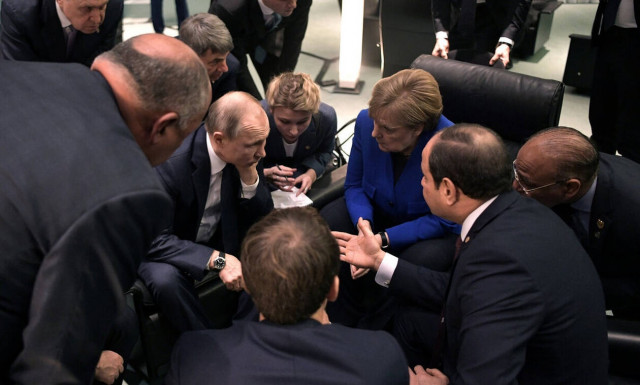 Γιατί η Διάσκεψη του Βερολίνου είναι μια... τρύπα στο νερό; 