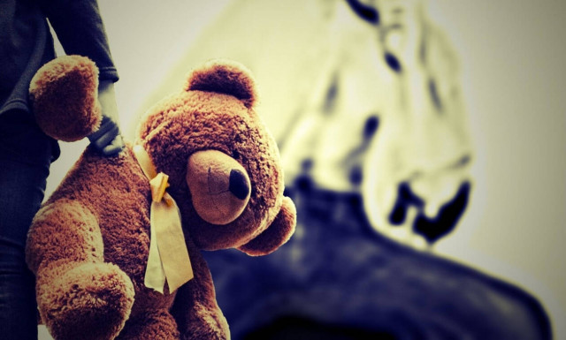 Κρήτη: Ένοχος ο γιατρός που ασελγούσε επί σειρά ετών στο ανήλικο παιδί της συζύγου του