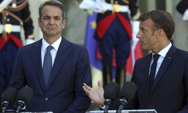 «Συμμαχία» Γαλλίας-Ελλάδας: Κοινή καταδίκη των τουρκικών προκλήσεων – Μακρόν: Στηρίζουμε την Αθήνα